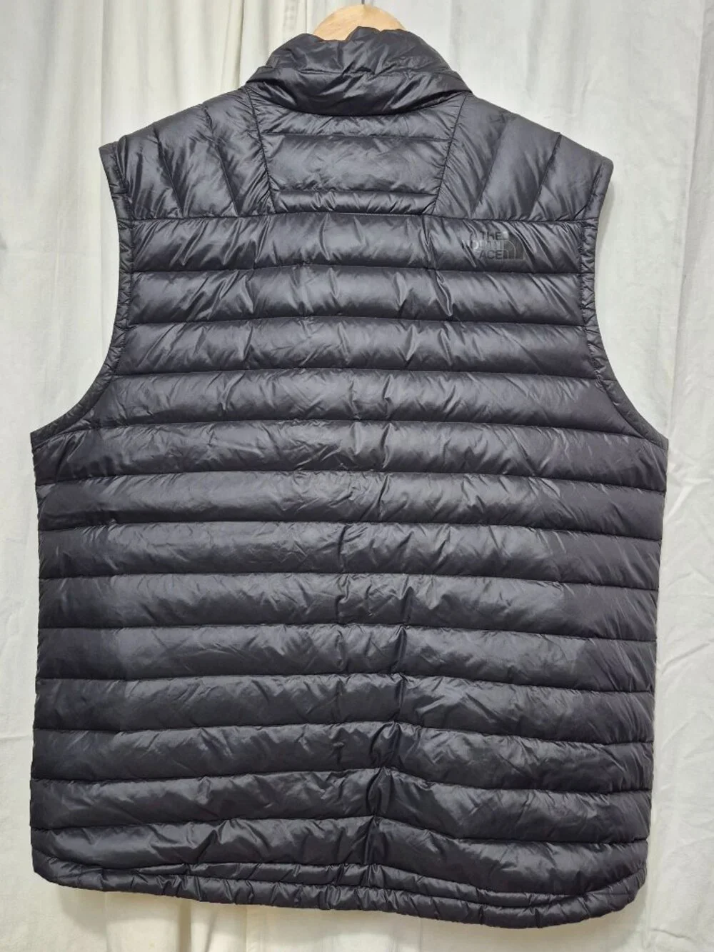 The North Face XL Black Goose Down Morph 800 Outdoor Party Work Travel Vest